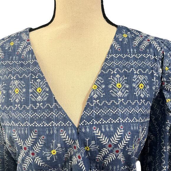 Forever That Girl Anthropologie Wmn's Blue Top Sz S Smocked Embroidered Festival - Picture 3 of 6